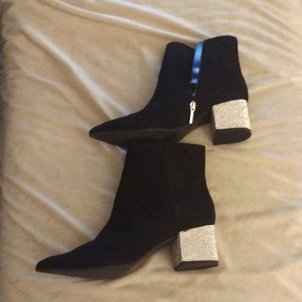 Kaari Blue Boots sz 10